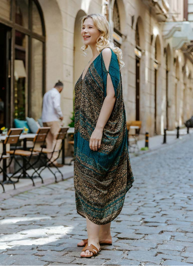 Print Bohemian Style V Neck Cold Shoulder Plus Size Dress