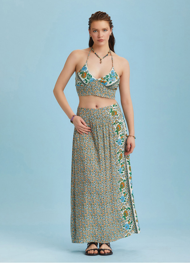 Gathered Tie Back Bust Cup Halter Blue Print Crop Top