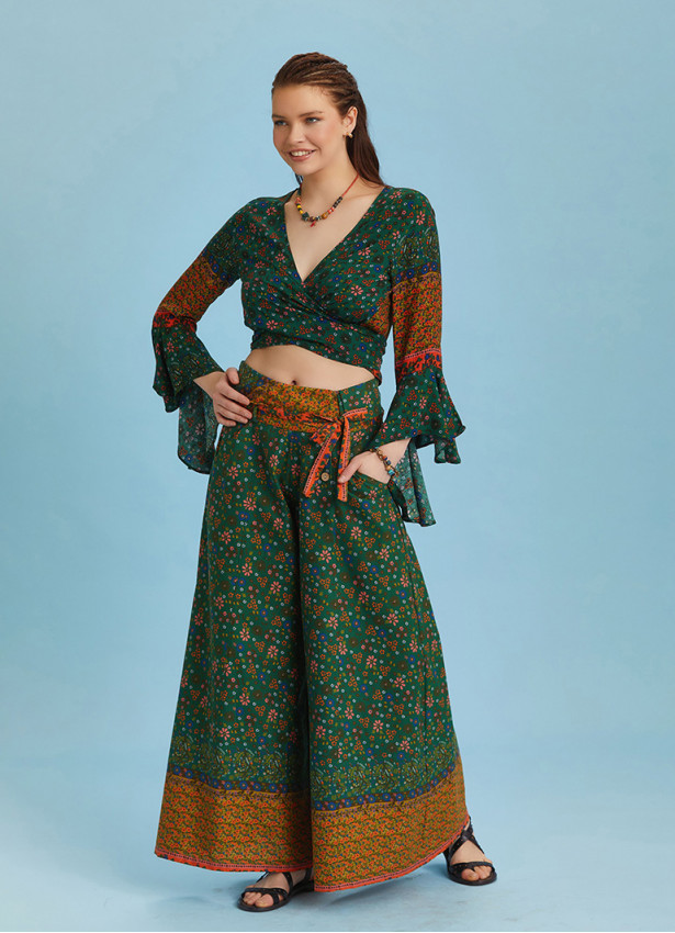 Buttoned Banded Waist Low Rise Floral Print Culottes