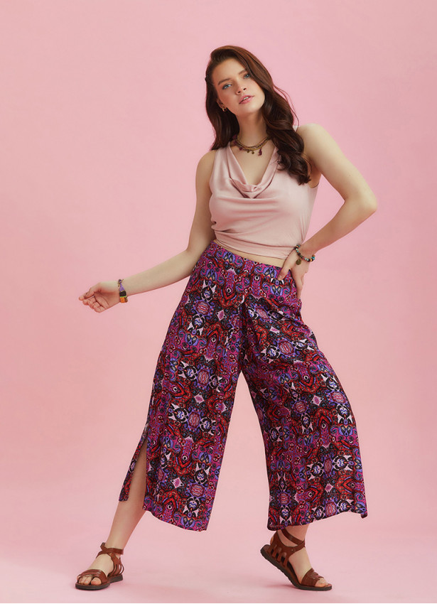 Front Pleat Detailed Women's Blue Pattern Capri Pants