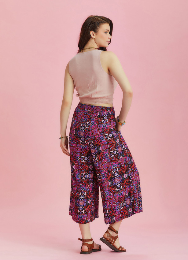 Front Pleat Detailed Women's Blue Pattern Capri Pants