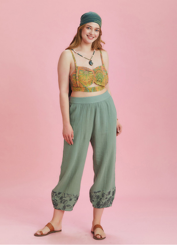 Rose Print Garnished Hem Detail Plus Size Pants
