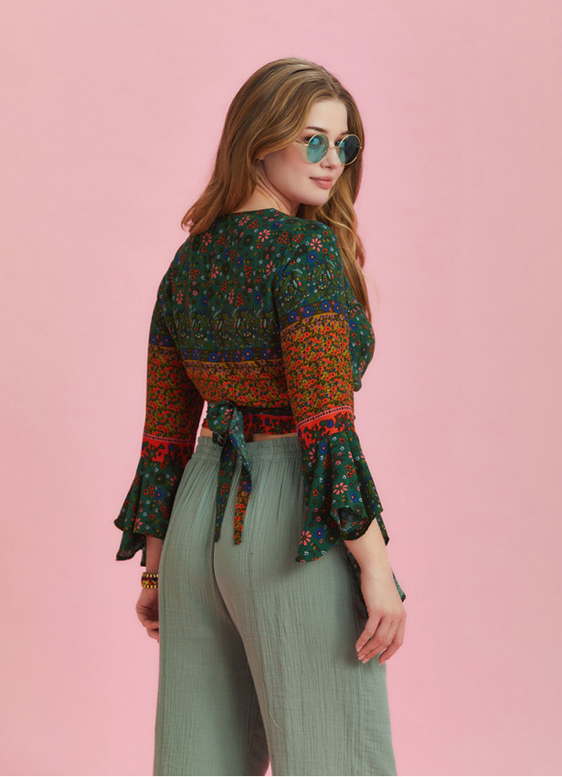 Flowers Gypsy Style Bell Sleeve Crop Plus Size Top