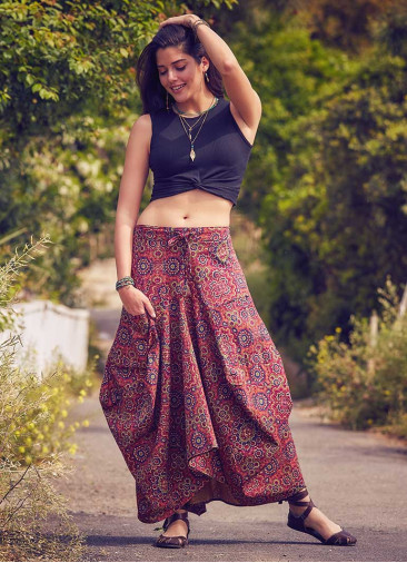 Retro Print Oversized Pocket Long Boho Skirt