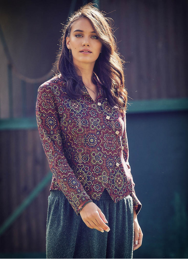 Retro Slim Cut Long Sleeve Mandarin Collar Shirt