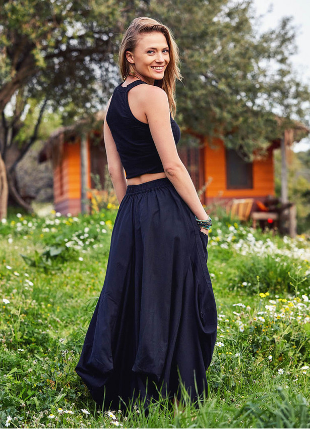 Gypsy Style Elastic Waist Oversize Pockets Wholesale Black Skirt