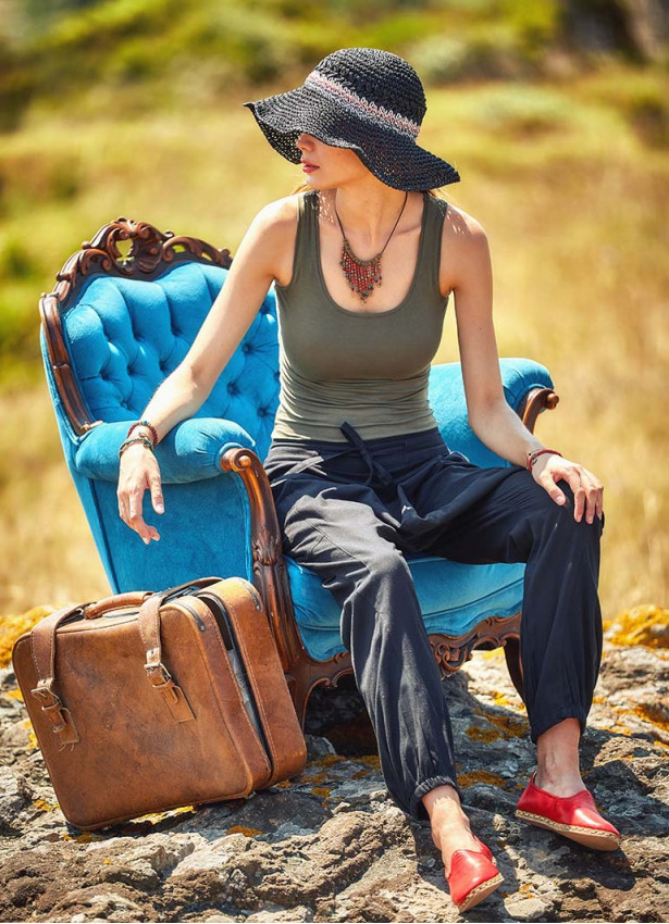 Bohemian Style Pocket Detail Wholesale Casual Black Harem Pants